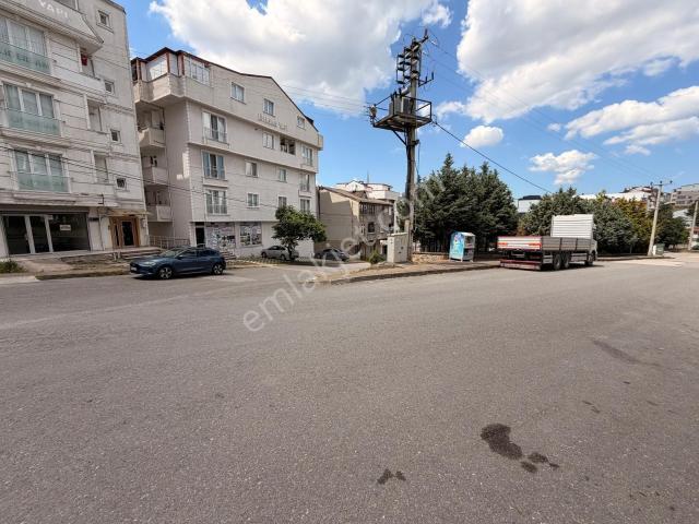 Kocaeli Çayırova Emek Mahallesinde Kiralık Dükkan