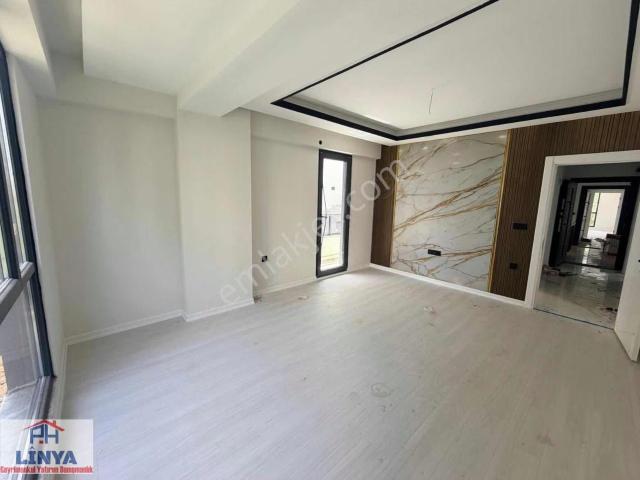 Kocaeli Başiskele Yeşilyurt Mahallesin'de Sıfır Arakat Daire