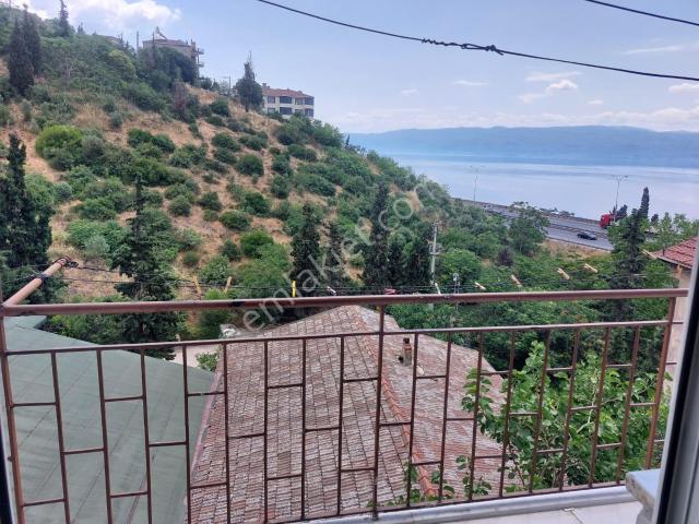 Kocaeli Dilovası Tavşancılda Deniz Manzaralı Satılık Bina