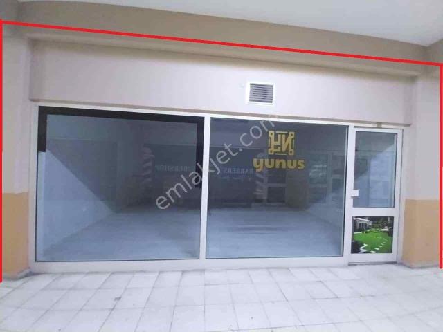 Kocaeli Gölcük Merkez Mahallesi Kalıcı İş Merkezi Kiralık 28 M² Dükkan Ofis