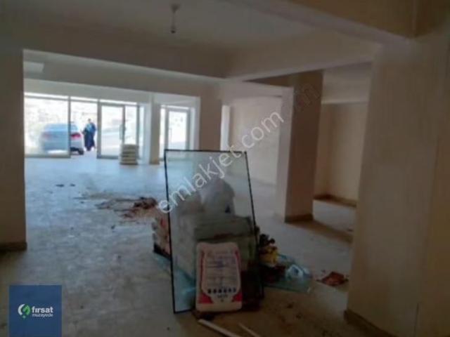 Kocaeli İzmit Turgut Kiralık 130 M2 Düz Ayak Dükkan