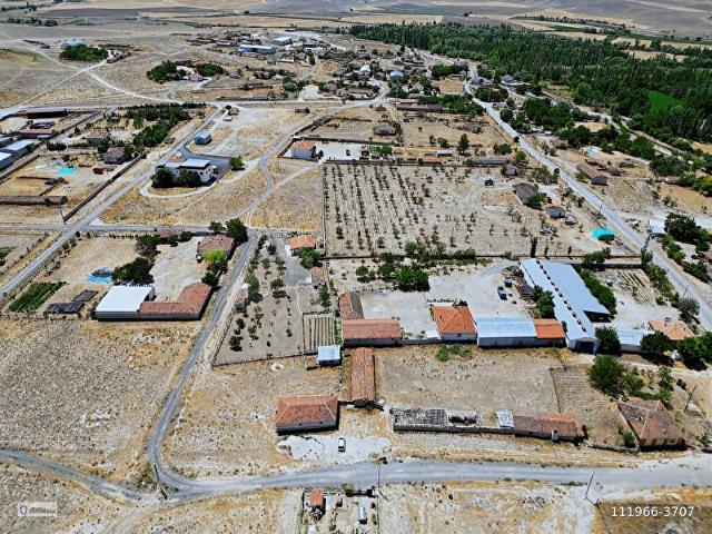 KOCAHACILI MAHALLESİNDE KÖŞEBAŞI FIRSAT ARSA!