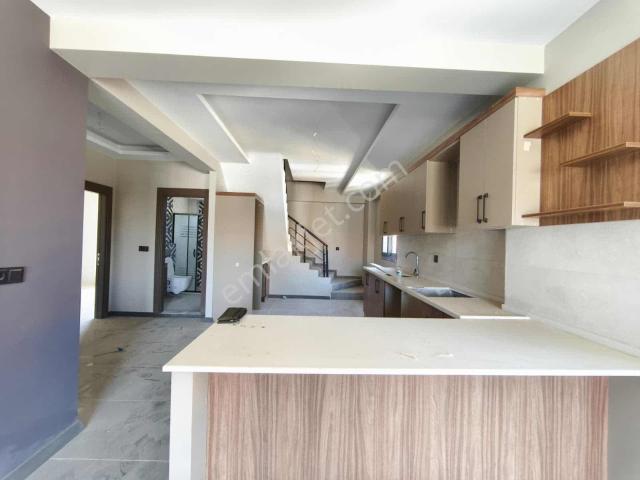Kocahasanlı'da Kiralık Ultra Geniş 3+1 Dublex!
