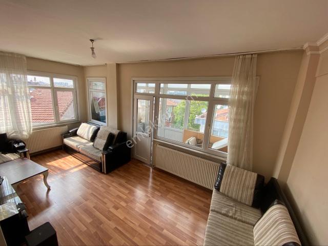 Kocamustafapaşa Cambaziye Sokak 4.katta Eşyalı 2+1 Kiralık