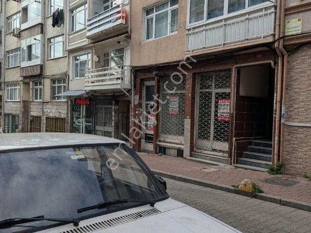 Kocamustafapaşa Alıpaşa Kurusebil Sk'ta Satılık Depolu Dükkan
