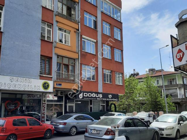 Kocasinan İstasyon Cd Kiralık Daire Ofis Olabilir Krediye Uygun Cadde Üzeri