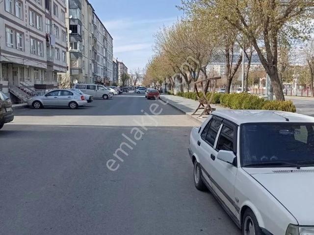 Kocasinan Mevlanada Orta Kat 3+1 Krediye Uygun