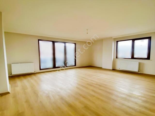 Kod 3219 Alemdağ Mah. Hastaneye Yakın Geniş 2+1 Satılık