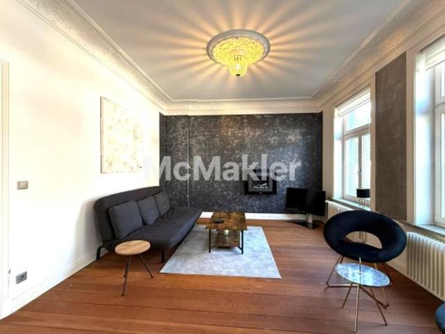 Koffer packen und einziehen: Modernisierte 3 Zimmer Wohnung mit Pkw Stellplatz