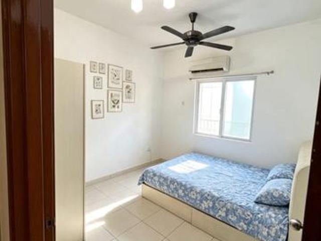 Koi Kinrara Suites Bandar Puchong Jaya 1152sqft 3Rooms Semi Furnished