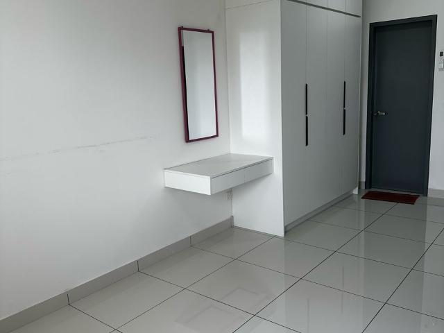 koi prima, condominium