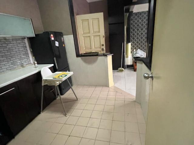 koi tropika, condominium