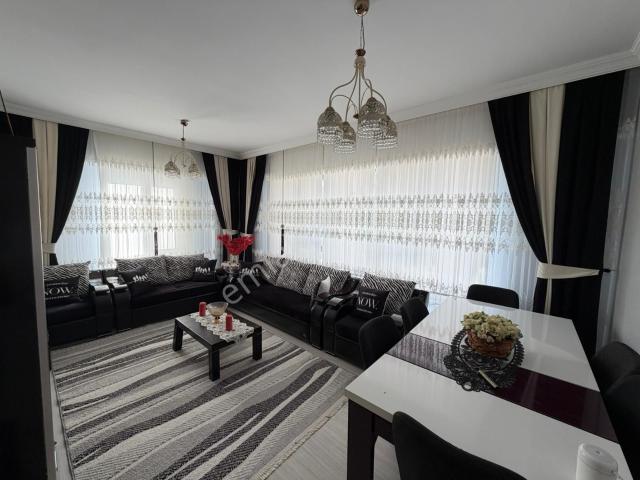 Kolçan Emlak'tan 1453 Konutlarında 150m2 3+1 Satılık Daire