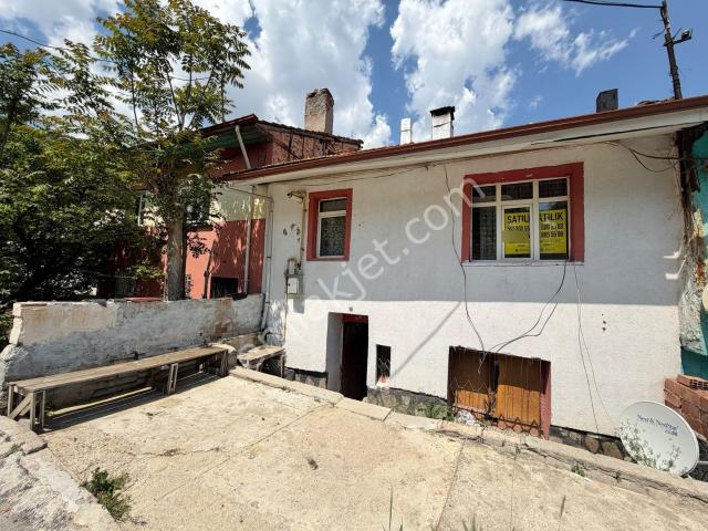 Kolçan Emlak'tan İstiklal'de Satılık Müstakil Fırsatı