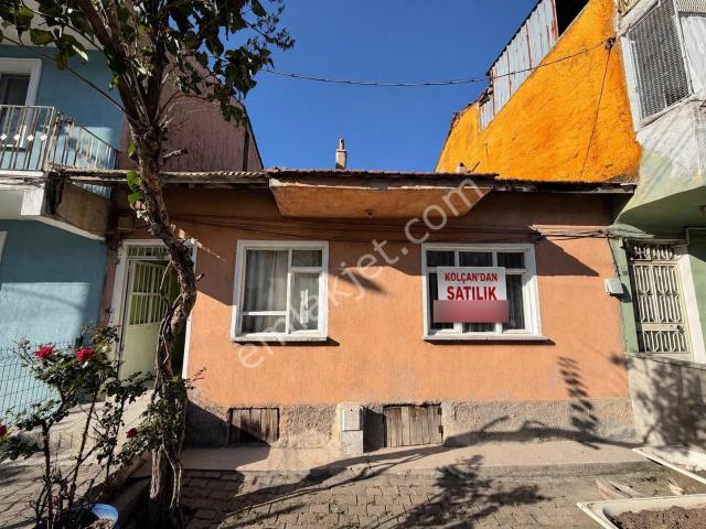 Kolçan Emlak'tan Yunus Emre Mh. Satılık Cadde Üstü Müstakil Ev