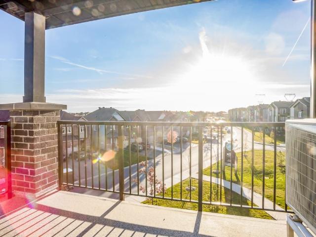KoL Apartments 2 Bedroom Apartment for Rent at 96 Tapadero Ave, Ottawa, ON K2V 0H7