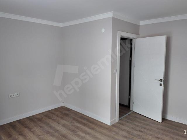 KOLEJDE KURTULUŞA 2DK SIFIR LÜKS VE KALİTELİ 2+1 SATILIKDAİRE