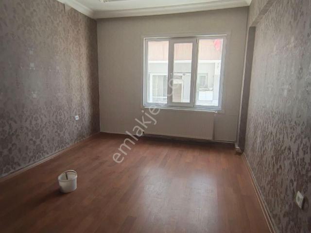 Kolejtepe Mahallesinde 3+1 Satılık Daire