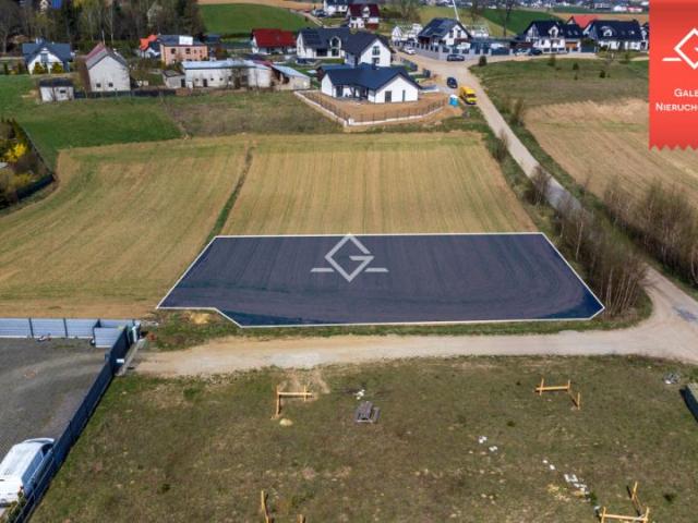 Kolibra 970 m², Czaple