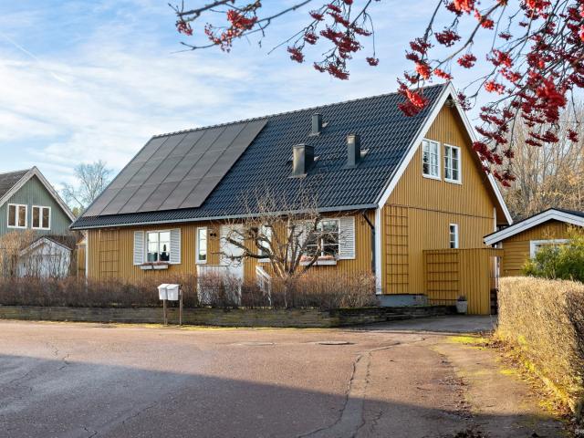 Kolmilevägen 17