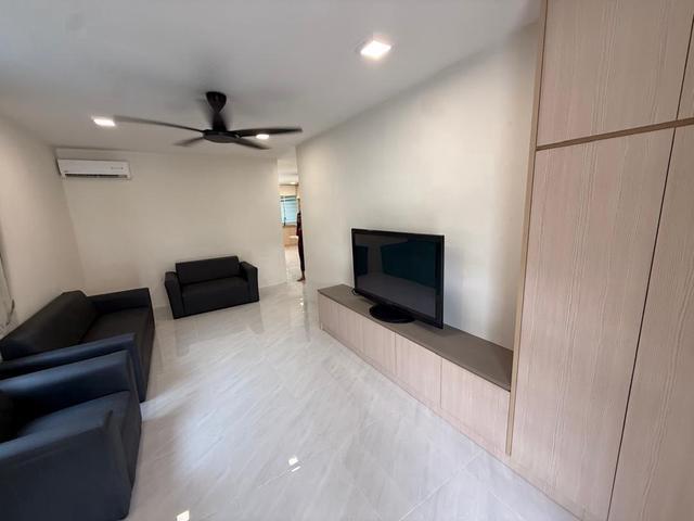 Kolombong Corner Single Storey Newly Reno with big car porch for Rent