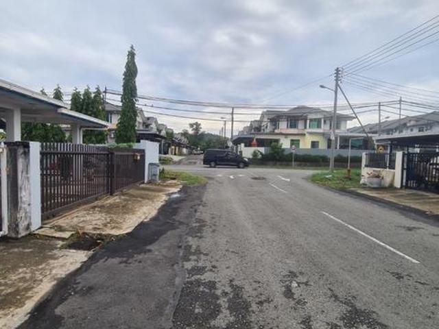 Kolombong Below Market Value Full Loan Corner