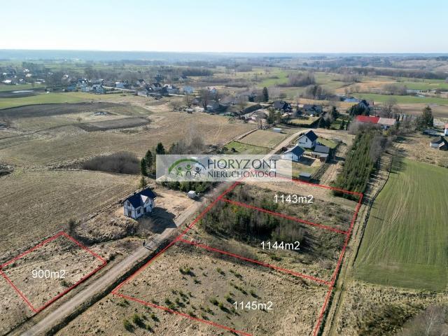 Kolonia, 900 m2