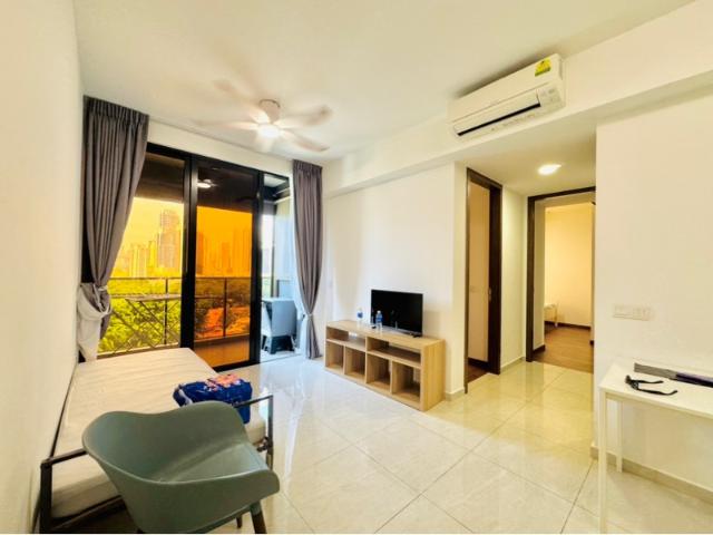 Kopar At Newton Condominium For Sale, $1,760,000, 2 Bed 2 Bath 689 sqft $2,554.00 psf