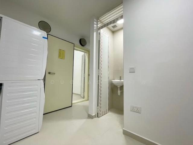 Kopar At Newton Condominium For Sale, $4,500,000, 4 Bed 3 Bath 1,604 sqft $2,805.00 psf