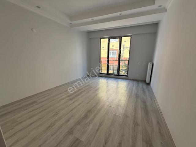 Köprü Emlaktan 75.yıl Mah Sıfır 2+1 Satılık Ara Kat Daire
