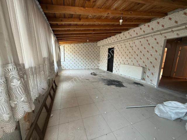 Köprü Emlaktan Esentepe Mah. 2+1 Net 95 M2 Kiralık Ara Kat Daire