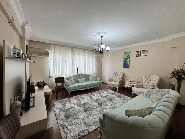 Köprü Emlaktan Gazi Mah. 3+1 Net 130 M2 Satılık Ara Kat Daire
