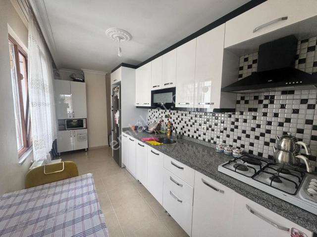 Köprü Emlaktan Gazi Mh Satılık 4+2 Merkezi Konumda Dubleks Daire