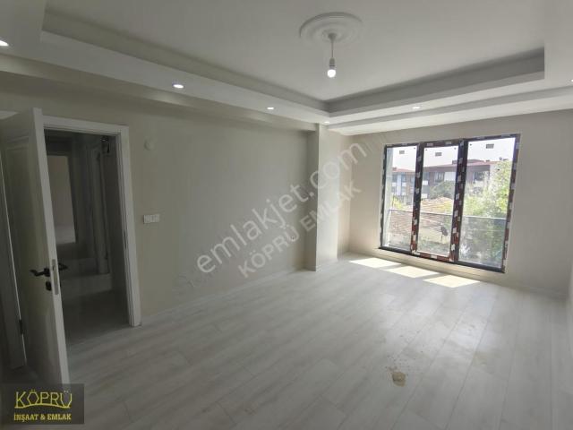 Köprü Emlaktan Gazi Mh. 2+1 Net 85m2 Üç Cephe Açık Satılık Daire