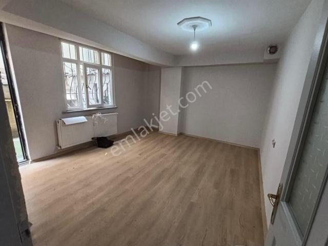 Köprü Emlaktan Gazi Mh. 2+1 Net 90m2 Bağımsız Girişli Bahçe Katı