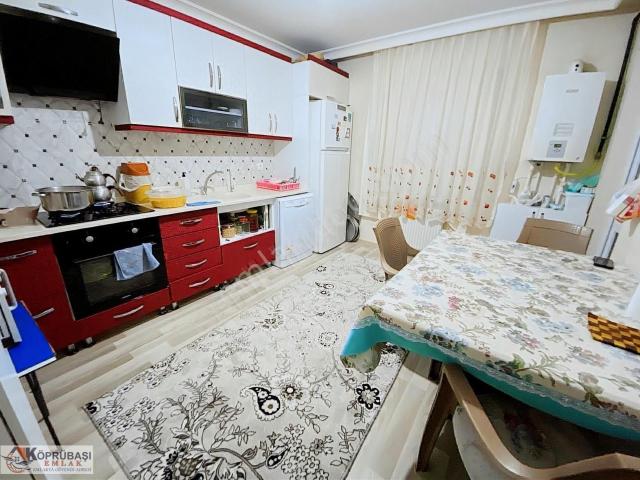 Köprübaşı Emlaktan Satıkadın Mah Süper Konumda 3+1 Daire