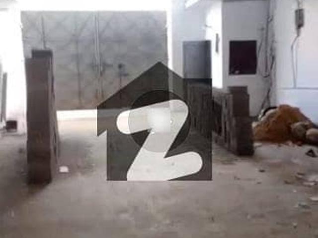 Korangi Industrial Area Factory Sized 556 Square Yards For rent