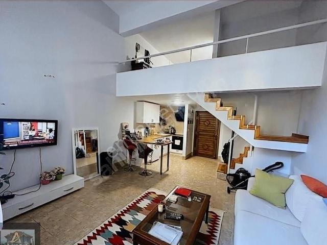 Kordonboyu Sahilde Satilik 1+1loft Daire