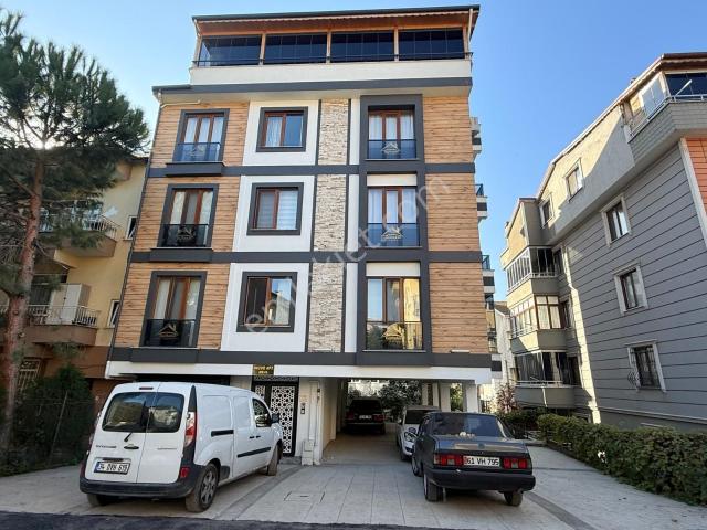 Körfez Atalar Mah.satılık 2+1 Daire Merkezi Konumda