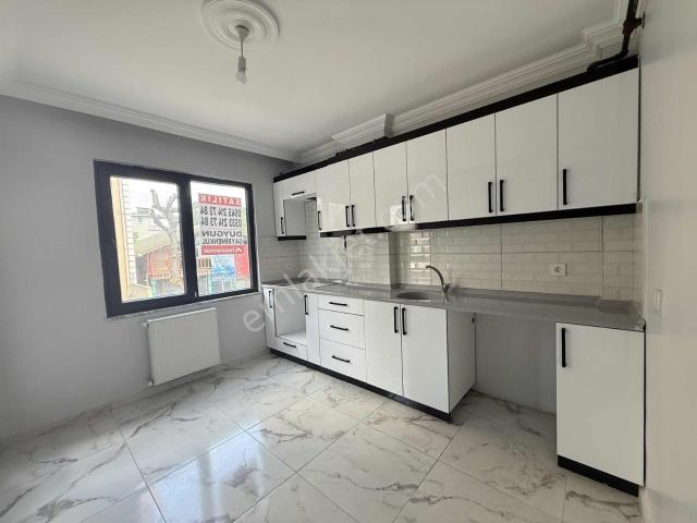 Körfez Kuzey Mahallesinde Satılık 2+1 Yeni Daire
