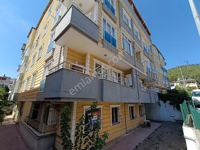 Körfez Hacı Osman'da Kıralık 2+1 Gırış Kat 75 M² Balkonlu