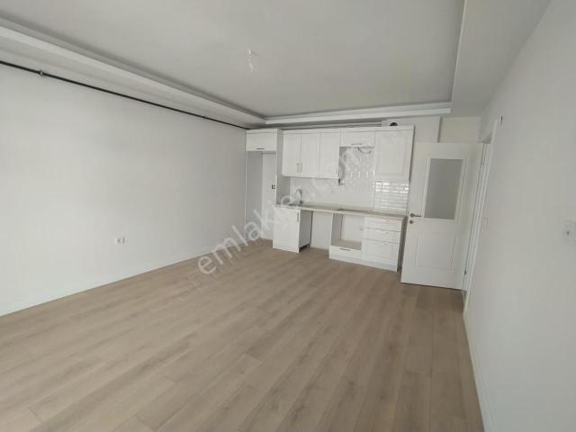 Körfezde Emsallerine Göre Geniş Ve Ferah Ve Kullanışlı Daire