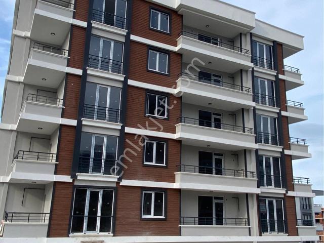 Körfezde Pelitköy Tranvay Durağına Yürüme 5 Dakika Satılık 1+1 Daire