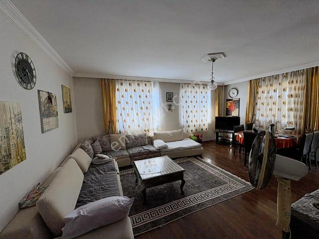 Korkuteli, Söğütcük'te, Satılık 230m2 Müstakil Ev