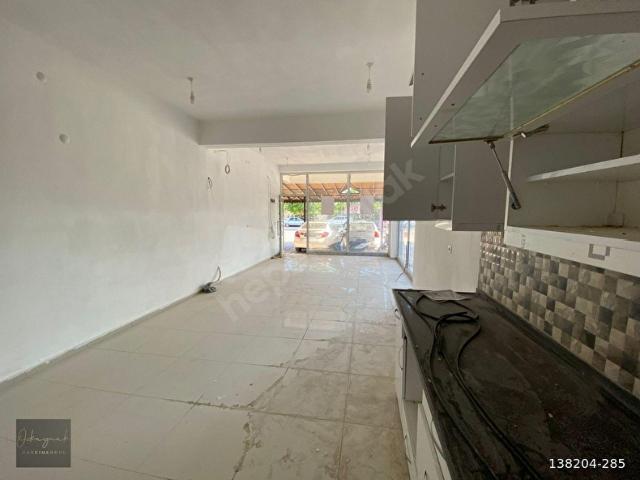 KORKUTELİ YENİ MAHALLE'DE MERKEZİ KONUMDA,ANA CADDE ÜZERİ DÜKKAN