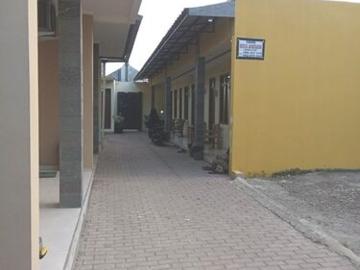 Kos CAMPUR Wifi Air Panas Dapur ada Bersih Aman Nyaman Jl.Inspeksi Citarum Katapang