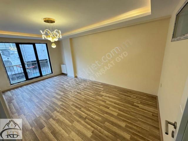 Kösedağ İnş. Cebeci Mah. 3 Yaşında Satılık 2+1 105m2 1.kat