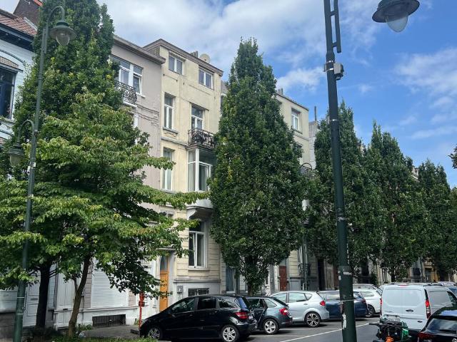 Kot 200 m² Avenue Jean Dubrucq à Molenbeek Saint Jean