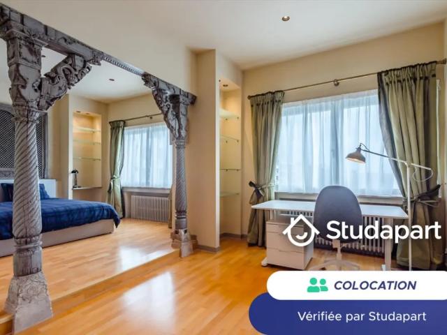 Kot à louer à 94 Avenue de l'Université Ixelles