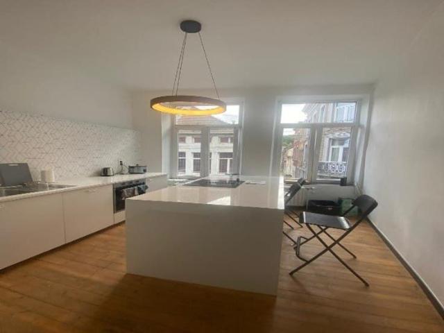 Kot Appartement colocation FÉMININE 350€ + 110€ charges